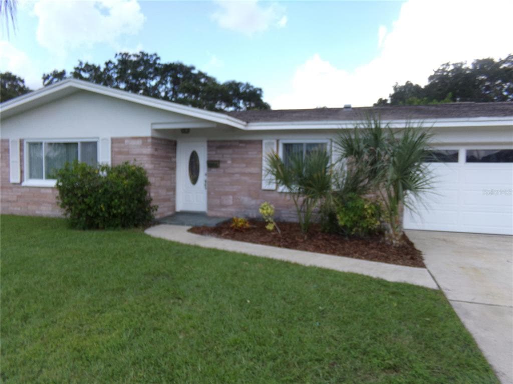 1854 PRINCETON DRIVE CLEARWATER, FL 33765