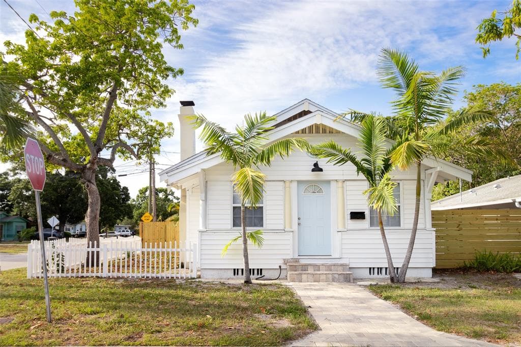 1759 31ST AVENUE N ST PETERSBURG, FL 33713