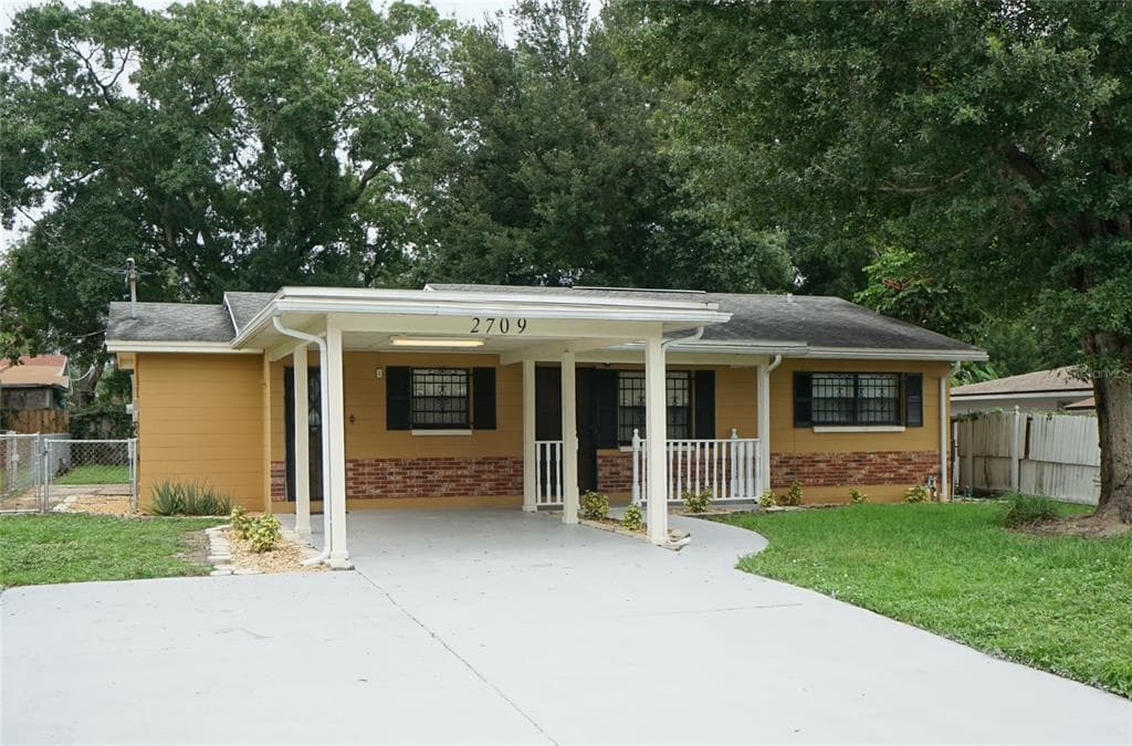2709 W OSBORNE AVENUE TAMPA, FL 33614