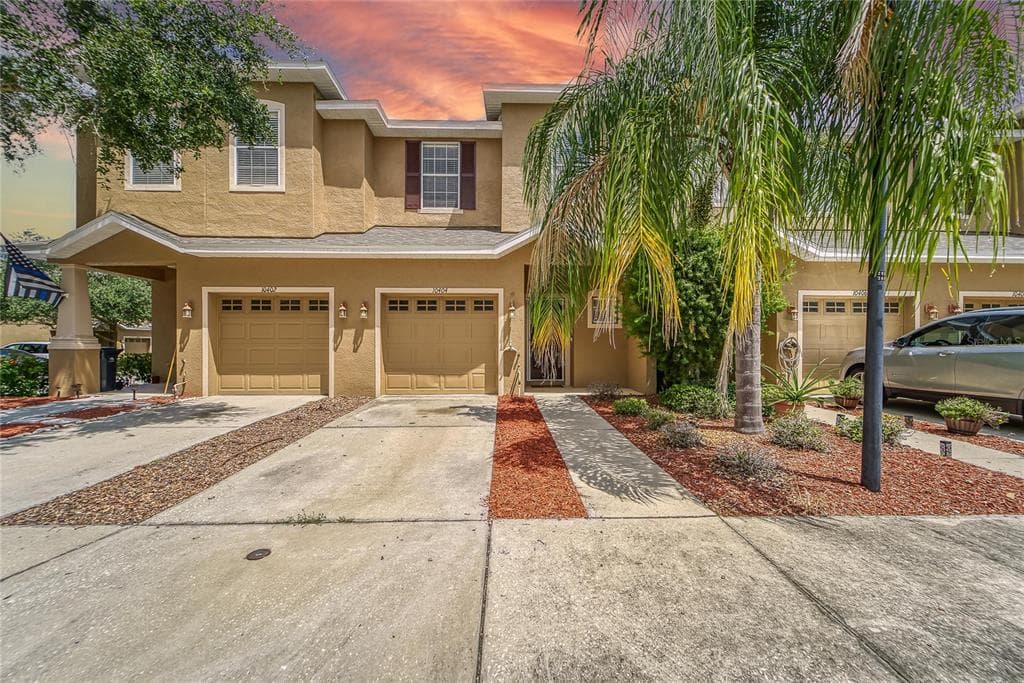10404 TULIP FIELD WAY RIVERVIEW, FL 33578