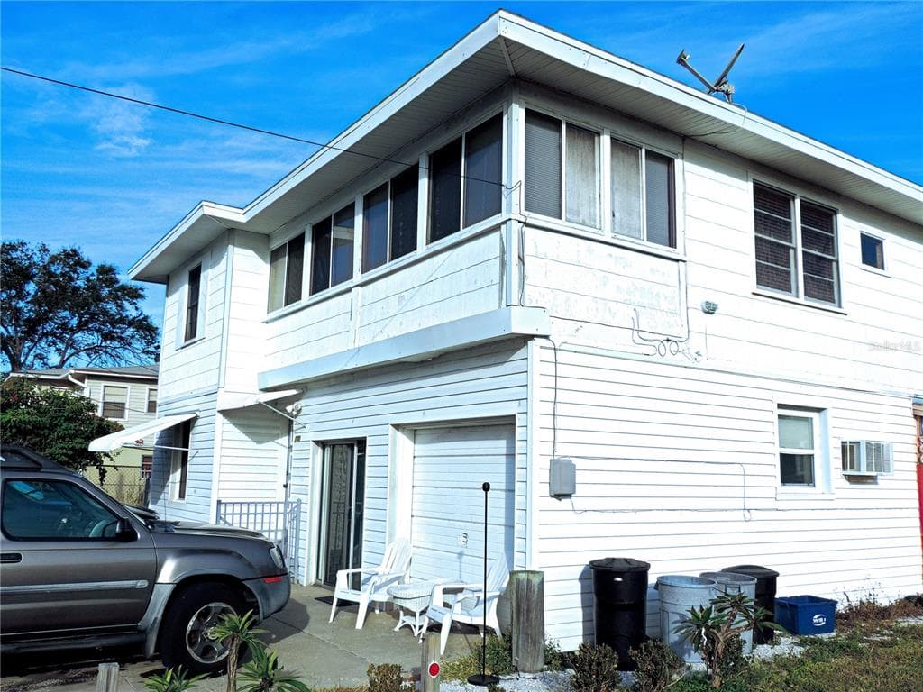 150 E MADEIRA AVENUE UNIT 1 MADEIRA BEACH, FL 33708