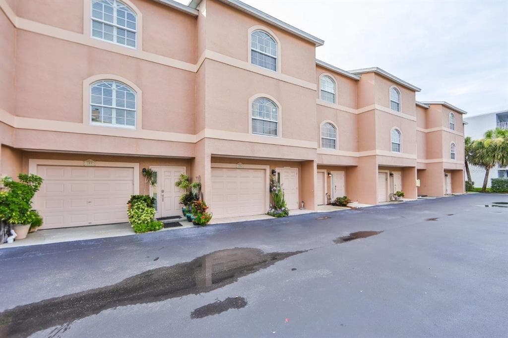 637 PINELLAS BAYWAY S UNIT 5