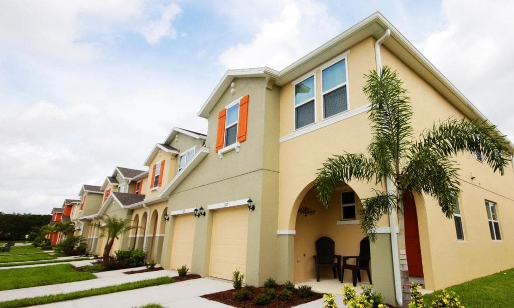 5117 CROWN HAVEN DRIVE KISSIMMEE, FL 34746