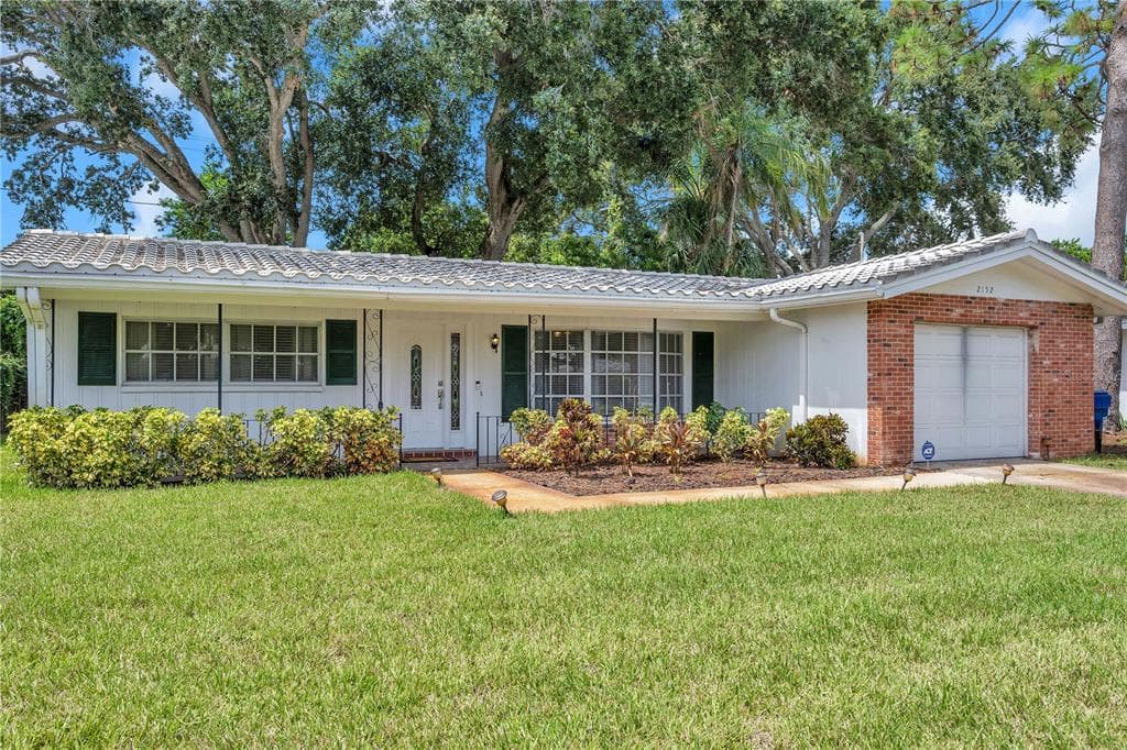 2152 GREENBRIAR BOULEVARD CLEARWATER, FL 33763