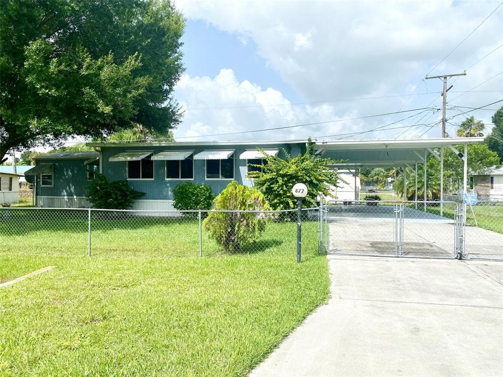 877 NE 29TH TERRACE OKEECHOBEE, FL 34972