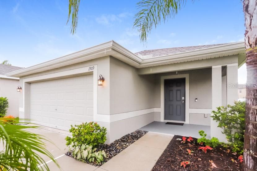 1909 CITRUS LAKE COURT RUSKIN, FL 33570