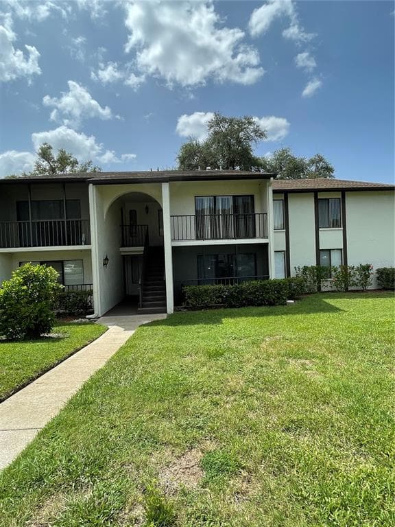 2522 PINE RIDGE WAY S UNIT D2 PALM HARBOR, FL 34684
