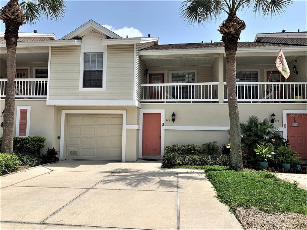 225 SUN VISTA COURT N UNIT 75 TREASURE ISLAND, FL 33706