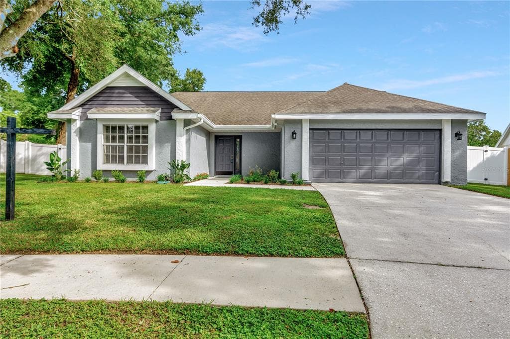 2049 DARLINGTON OAK DRIVE SEFFNER, FL 33584