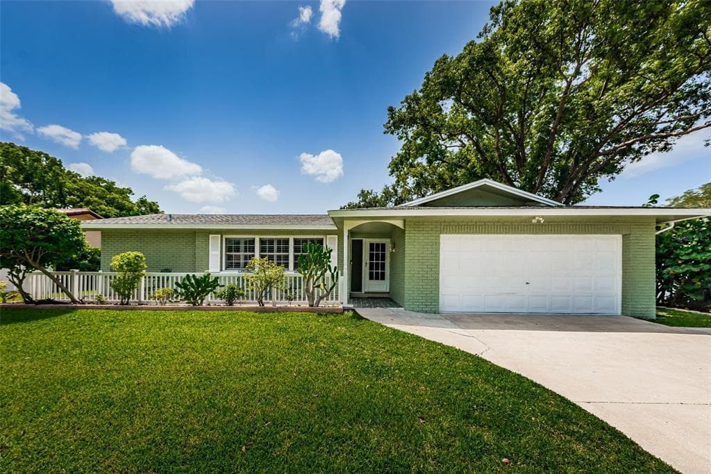 1505 PLEASANT GROVE DRIVE DUNEDIN, FL 34698