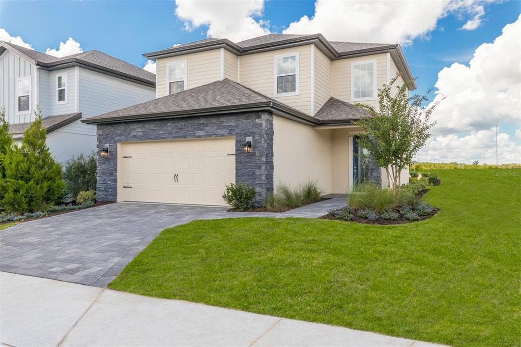 7954 DELWIN LANE KISSIMMEE, FL 34747