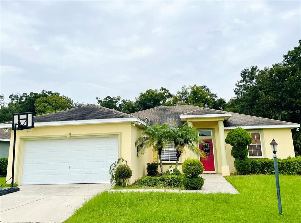 1703 OAKWOOD ESTATES DRIVE
