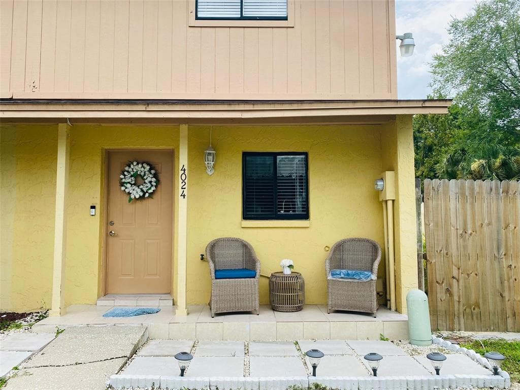 4024 OAK LIMB COURT TAMPA, FL 33614