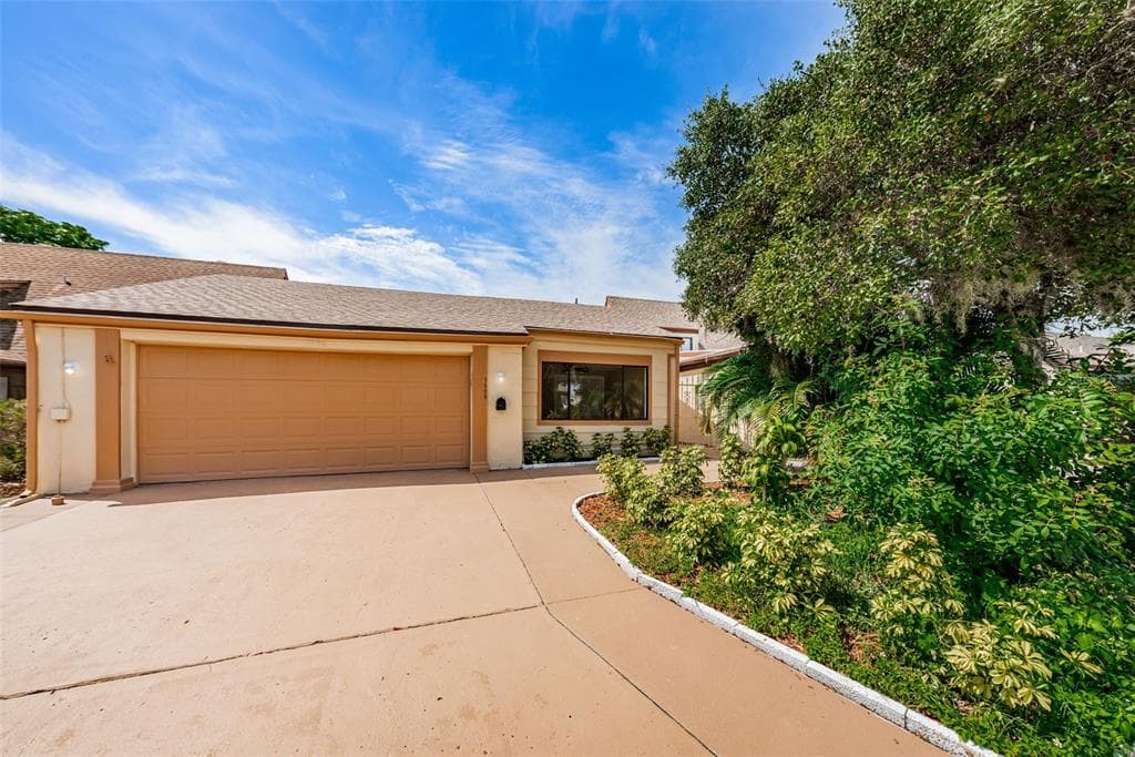 7508 ROCKY POINT DRIVE HUDSON, FL 34667