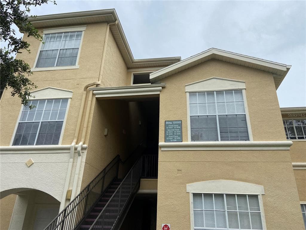 5125 PALM SPRINGS BOULEVARD UNIT 12206 TAMPA, FL 33647
