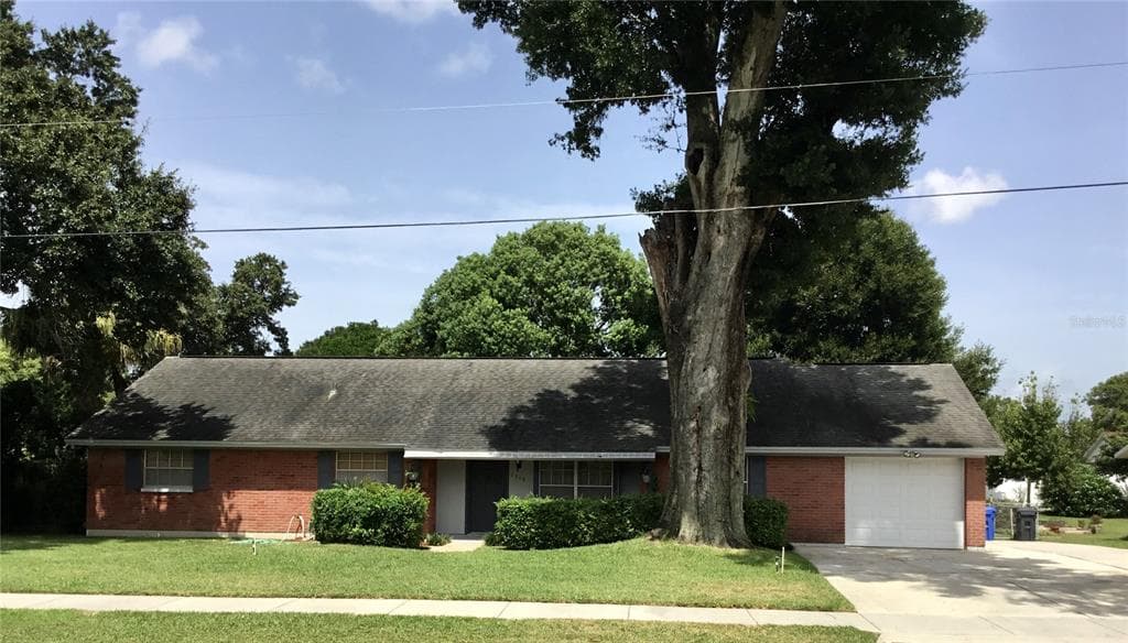 1510 W PALM CIRCLE