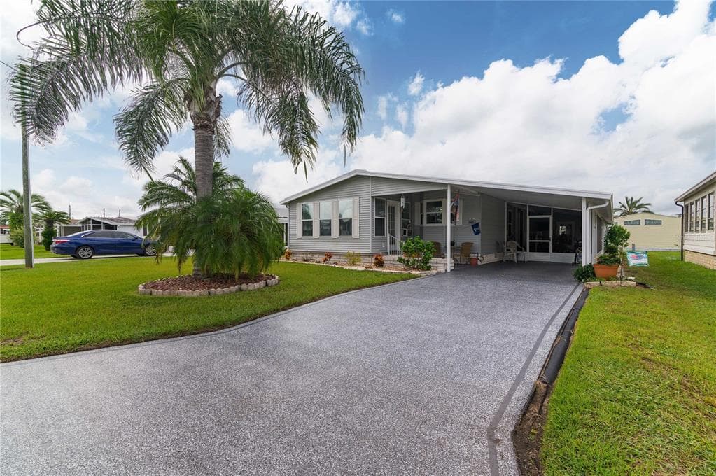 36644 DINA DRIVE ZEPHYRHILLS, FL 33542