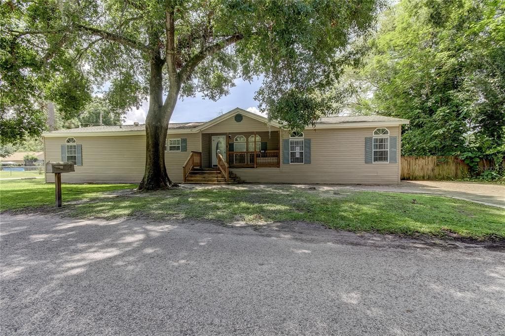 7222 N GLEN AVENUE TAMPA, FL 33614