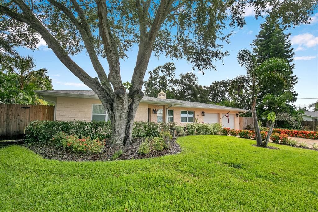 1609 SAN ROY DRIVE