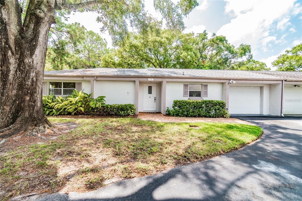 1020 PALMER LANE PALM HARBOR, FL 34685