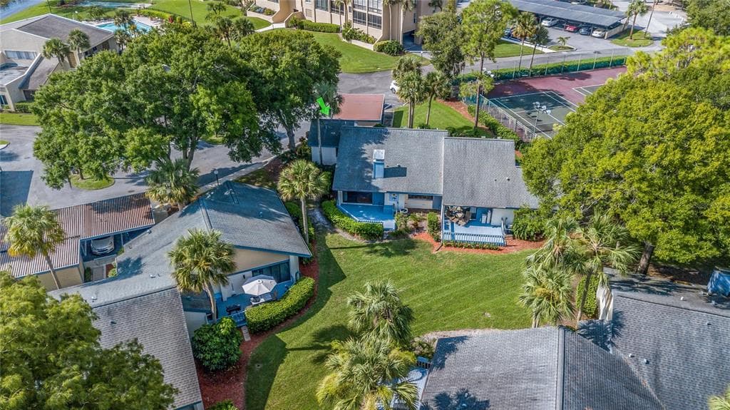 90 S HIGHLAND AVENUE UNIT 11 TARPON SPRINGS, FL 34689