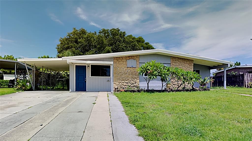 7918 HYDE PARK AVENUE NORTH PORT, FL 34287