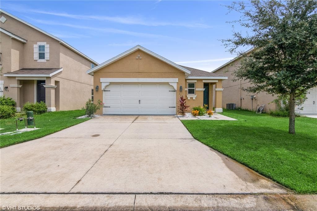 119 SAN AVELLINO COURT BRADENTON, FL 34208