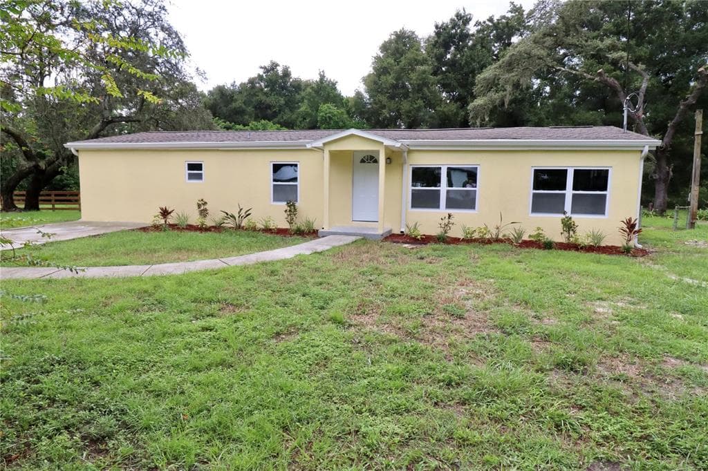 11413 THOMAS ROAD SEFFNER, FL 33584