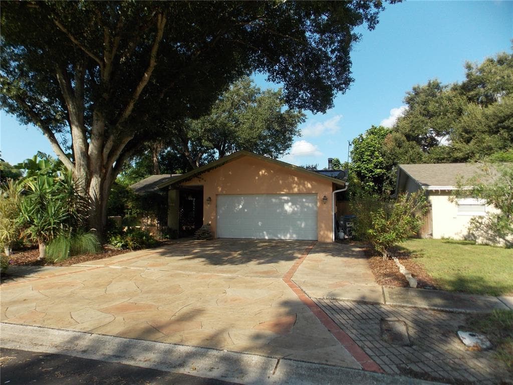 1166 BROOK DRIVE W DUNEDIN, FL 34698