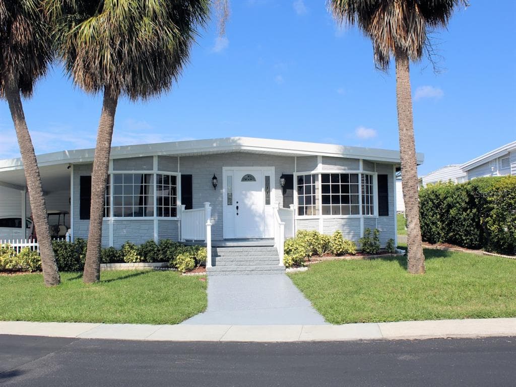 566 QUEEN PALM STREET UNIT 566 LARGO, FL 33778