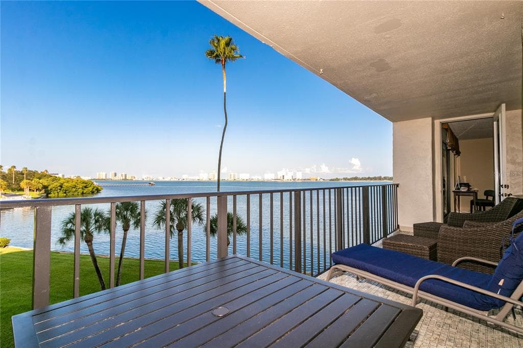 100 OAKMONT LANE UNIT 410 BELLEAIR, FL 33756