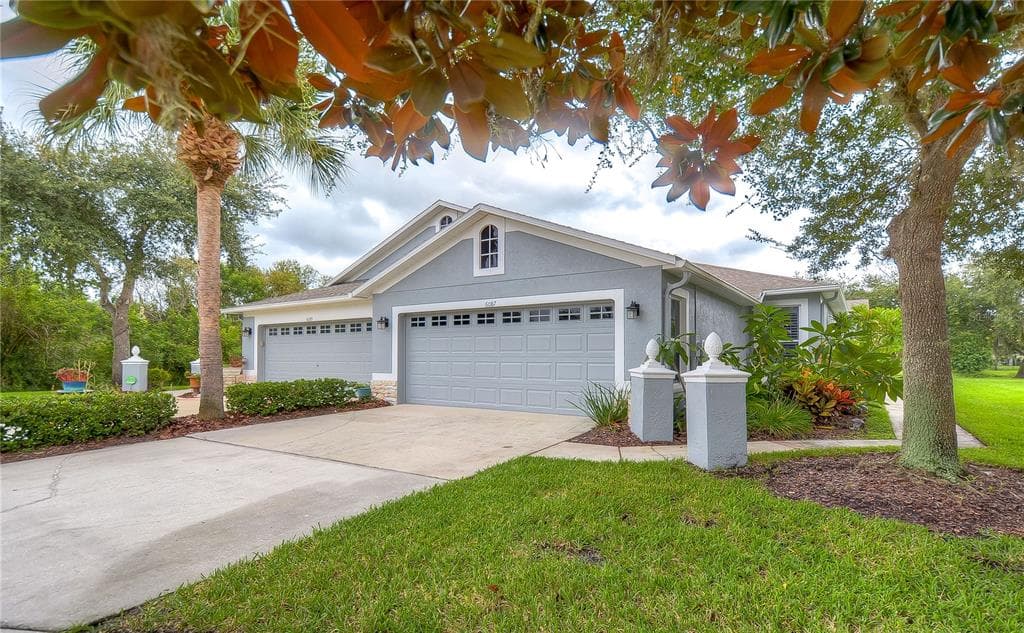 6087 SANDHILL RIDGE DRIVE LITHIA, FL 33547