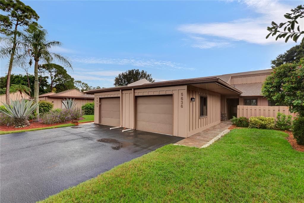 5636 WESTWIND LANE SARASOTA, FL 34231