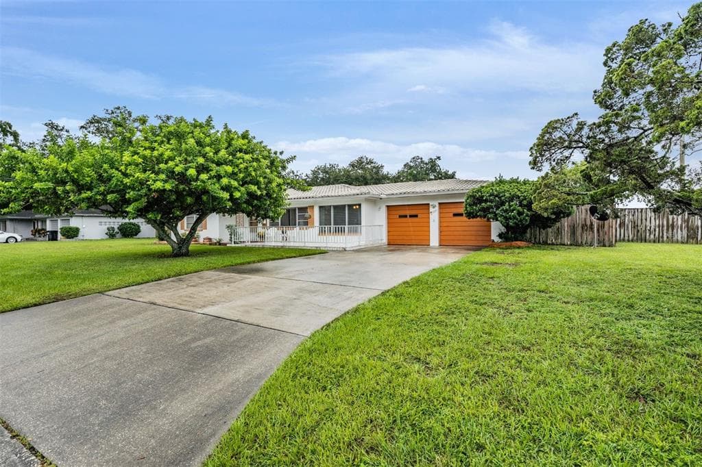 2001 MCKINLEY STREET CLEARWATER, FL 33765