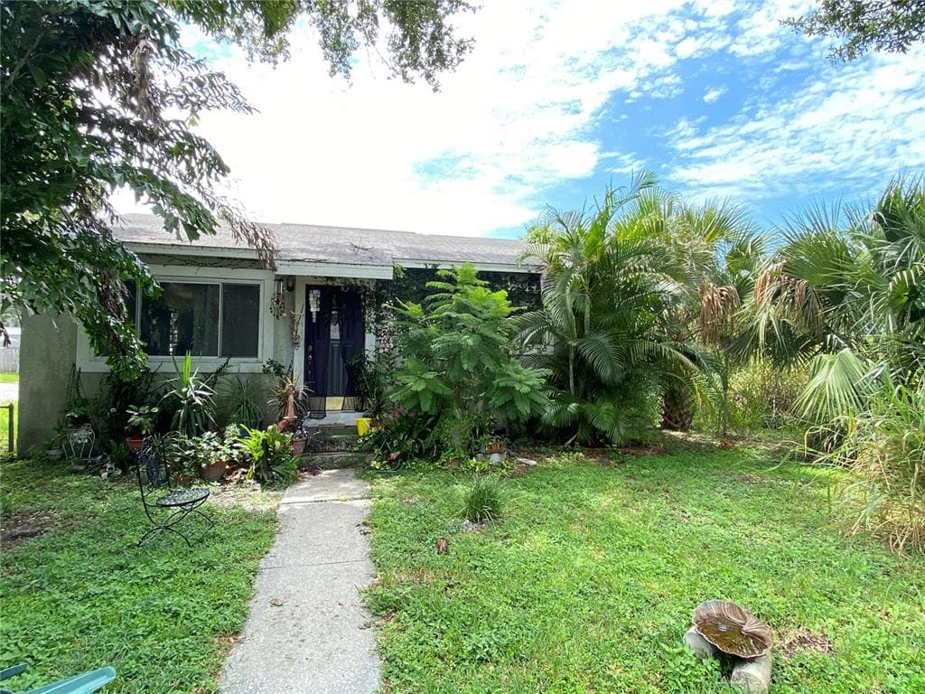 2100 28TH AVENUE N ST PETERSBURG, FL 33713