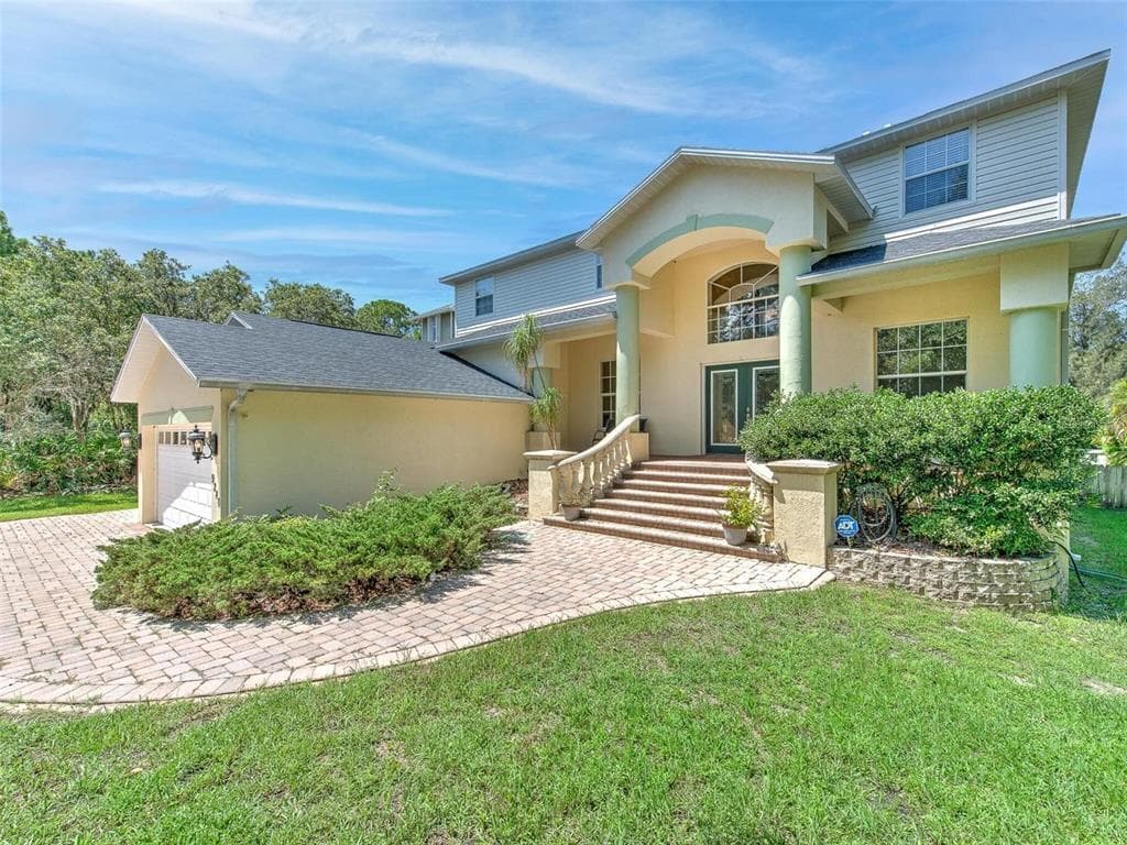 9240 SAN MARTIN BOULEVARD NE ST PETERSBURG, FL 33702