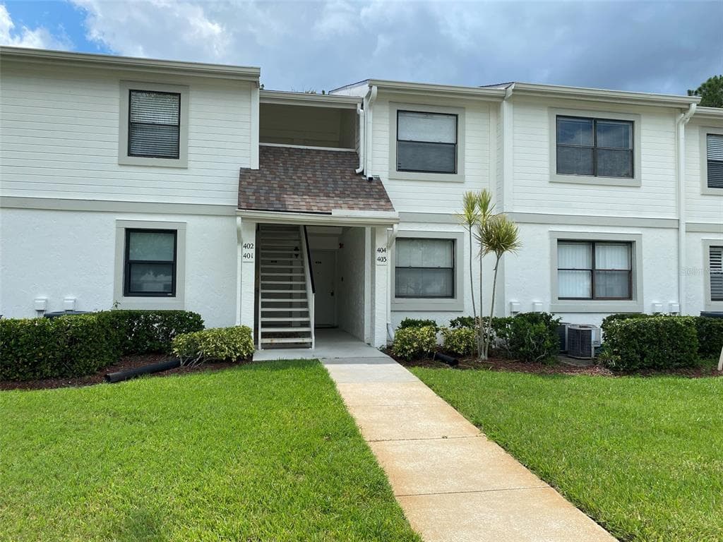 404 MEADOW LANE UNIT 404 OLDSMAR, FL 34677