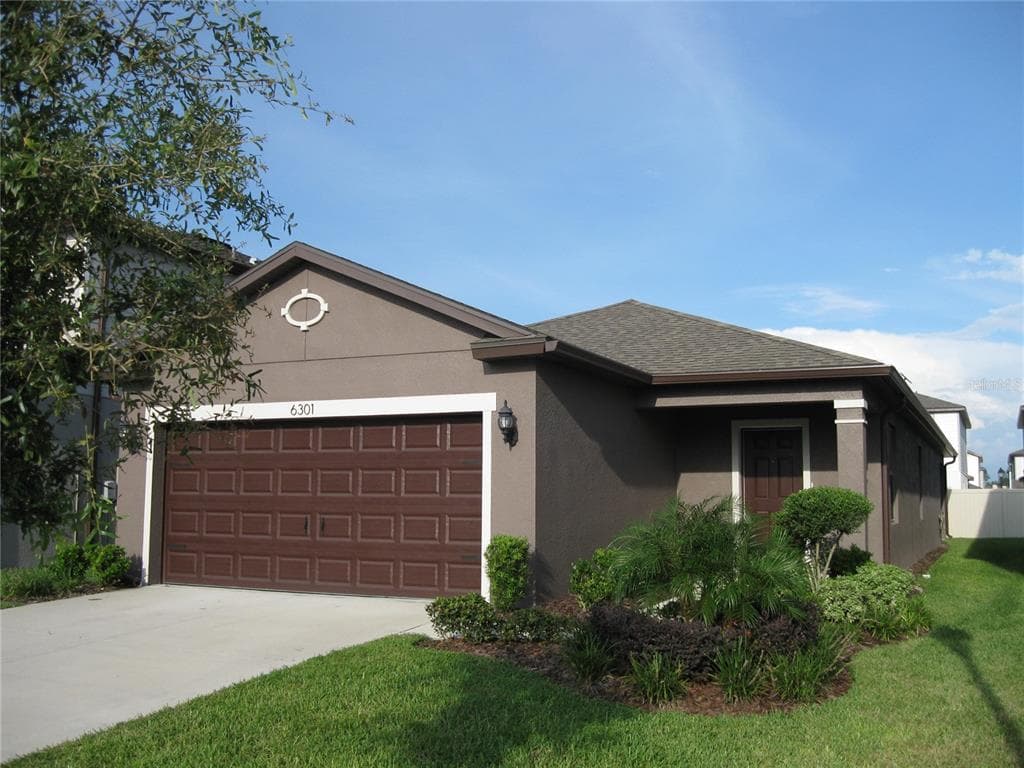 6301 DUTTON DRIVE WESLEY CHAPEL, FL 33545