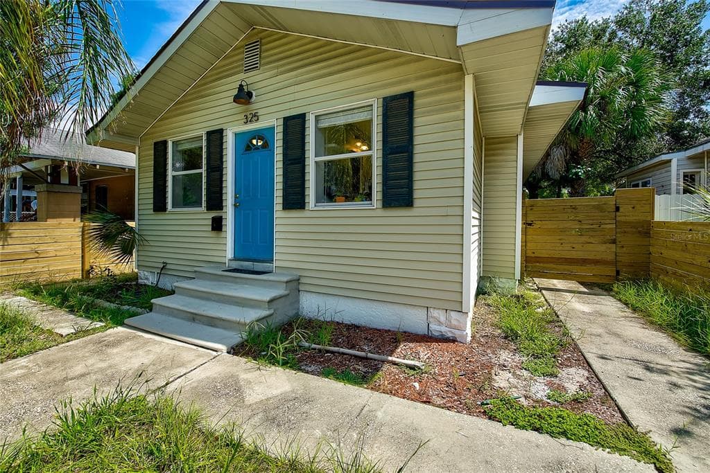 325 14TH STREET N ST PETERSBURG, FL 33705