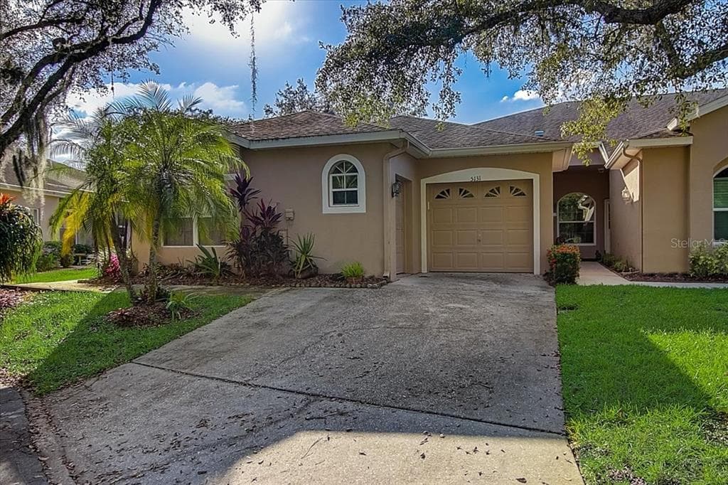 5131 LOCHMEAD TERRACE ZEPHYRHILLS, FL 33541