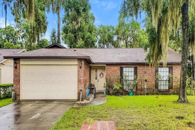 1015 MALLOW WAY BRANDON, FL 33510