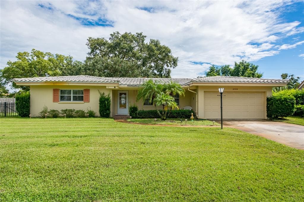 2318 KILGORE DRIVE LARGO, FL 33770