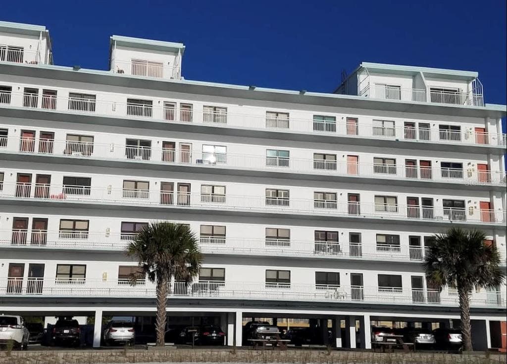 8470 W GULF BOULEVARD UNIT 408 TREASURE ISLAND, FL 33706
