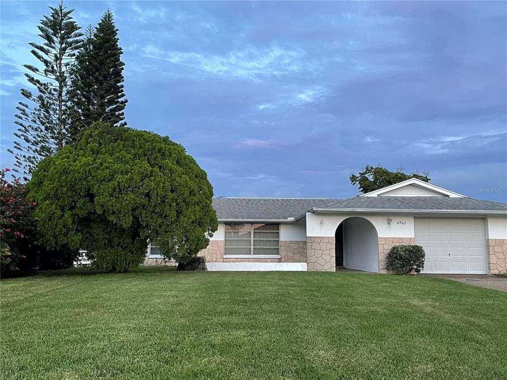 4902 POMPANO DRIVE