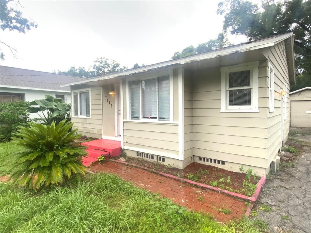 7813 N MULBERRY STREET TAMPA, FL 33604