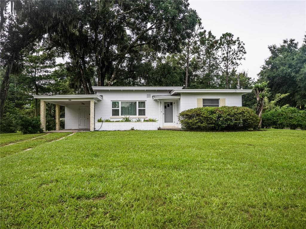 722 HICKORY LANE E FORT MEADE, FL 33841