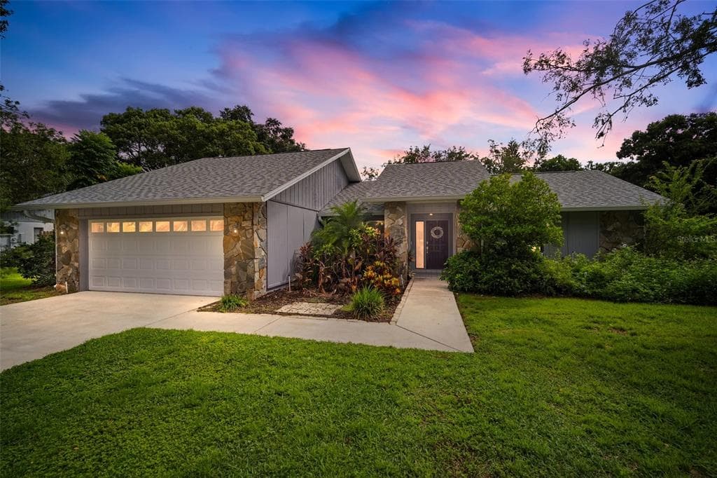 310 HALTON CIRCLE SEFFNER, FL 33584