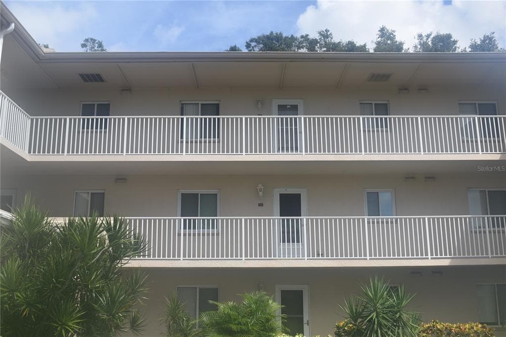 2737 ENTERPRISE ROAD E UNIT 143 CLEARWATER, FL 33759