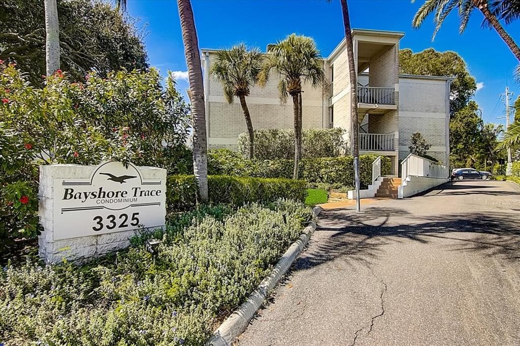 3325 BAYSHORE BOULEVARD UNIT C11 TAMPA, FL 33629