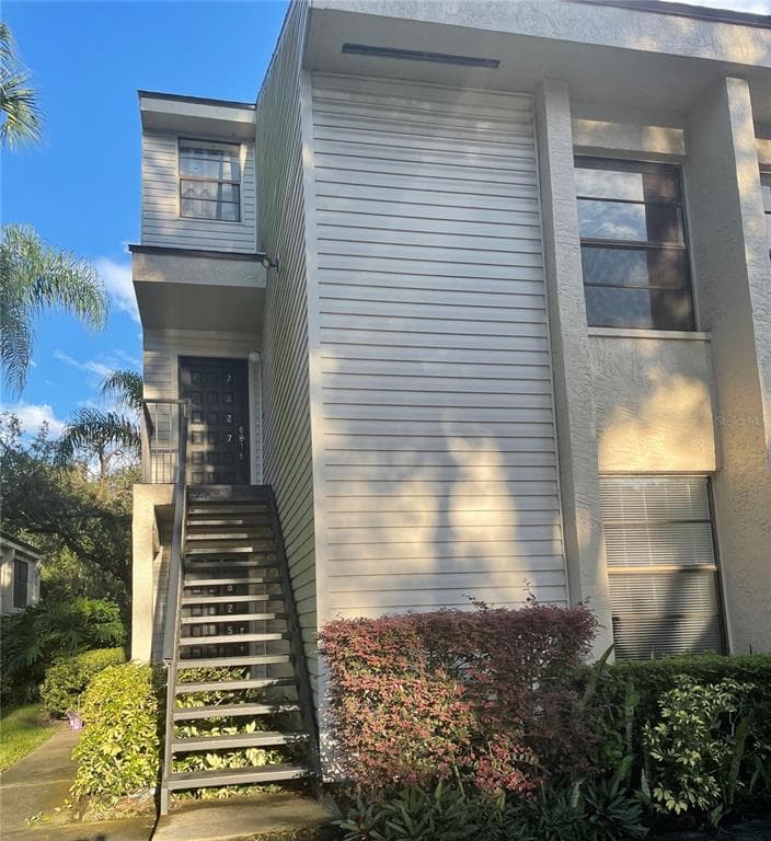 7827 NIAGARA AVENUE UNIT 2121 TAMPA, FL 33617